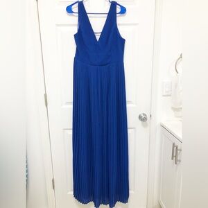 Adelyn Rae Blue Pleated Formal Dress size L